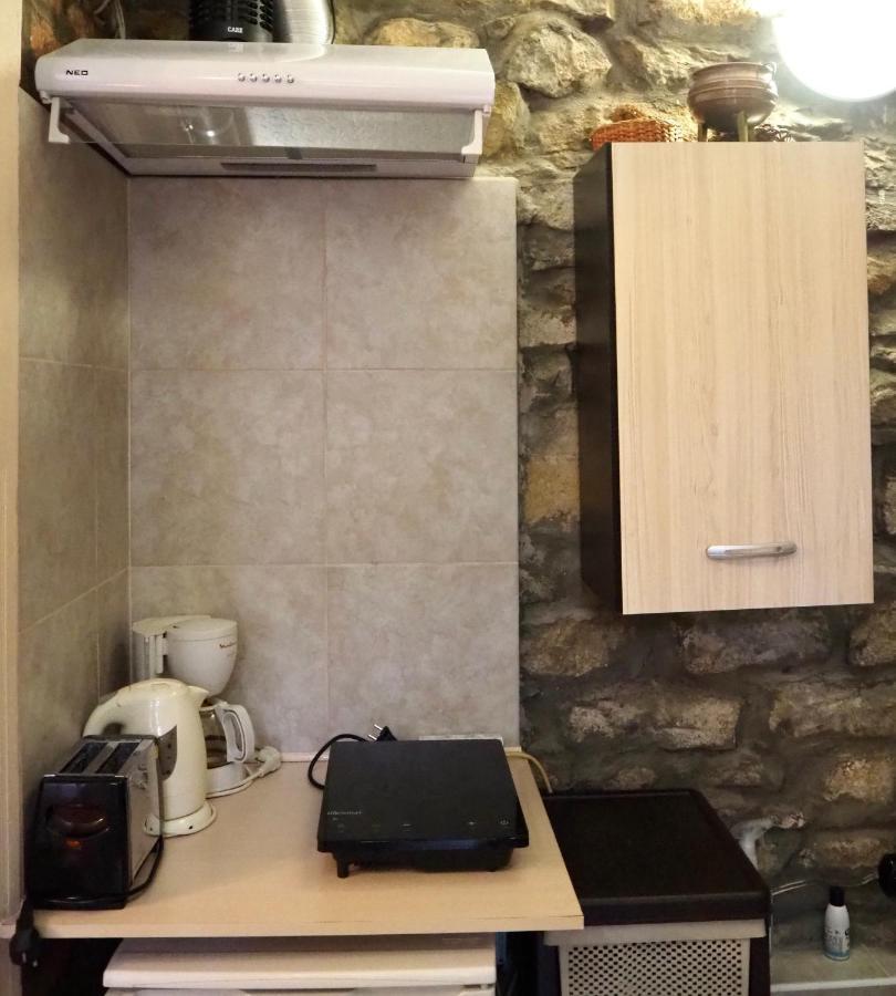 Authentic Guest Stay In The Heart Of Veliko Tarnovo Студио С Изглед Към Царевец Εξωτερικό φωτογραφία