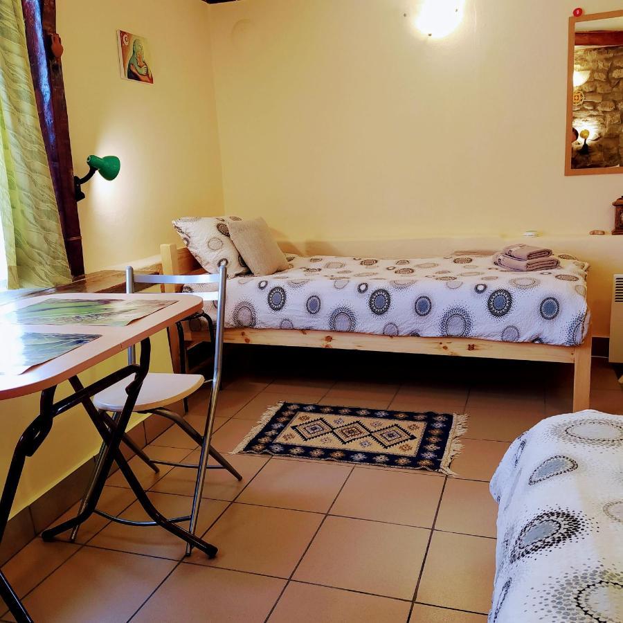 Authentic Guest Stay In The Heart Of Veliko Tarnovo Студио С Изглед Към Царевец Εξωτερικό φωτογραφία